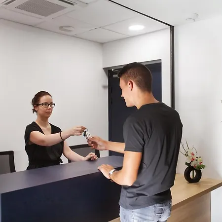 Odalys Angely Aparthotel Nice